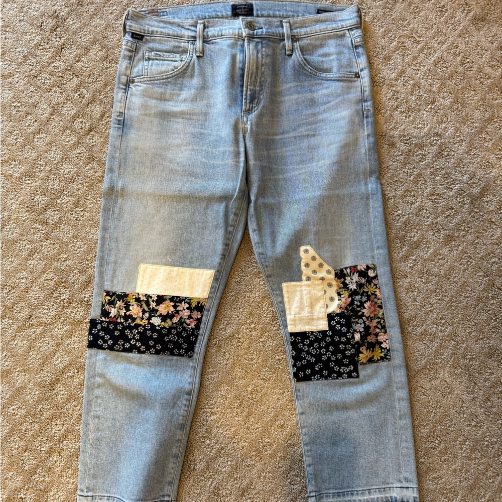Citizens Of Humanity Light Blue Jeans with Floral Patches